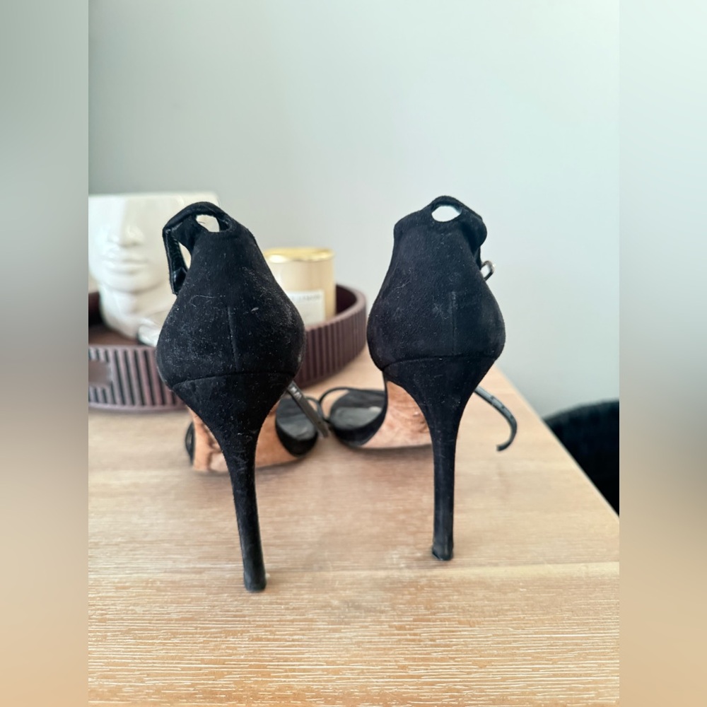 Stuart Weitzman sandals - Picture 2 of 5